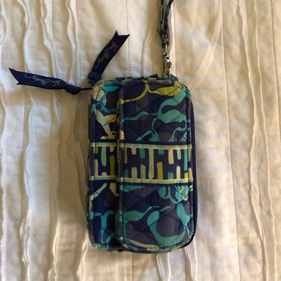 Vera Bradley Handbags - Vera Bradley Wristlet “Katalina Blues”